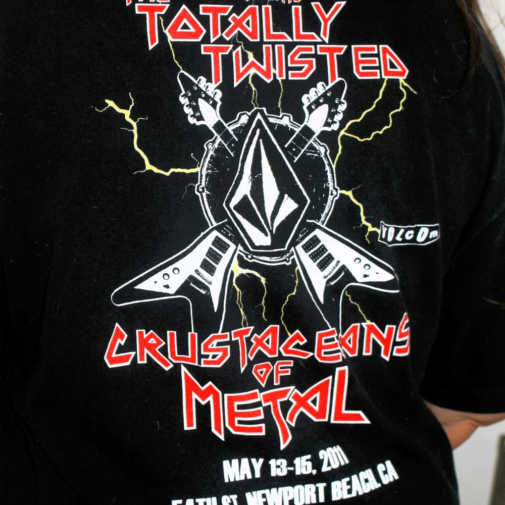 Volcom's Totally Twisted Crustaceans of Metal and surf shirt 2011 - Picture 7 of 7